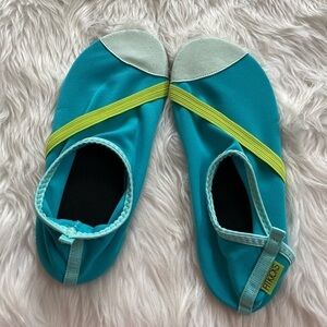 Fit Kicks athletic foldable shoe, Sz. 10